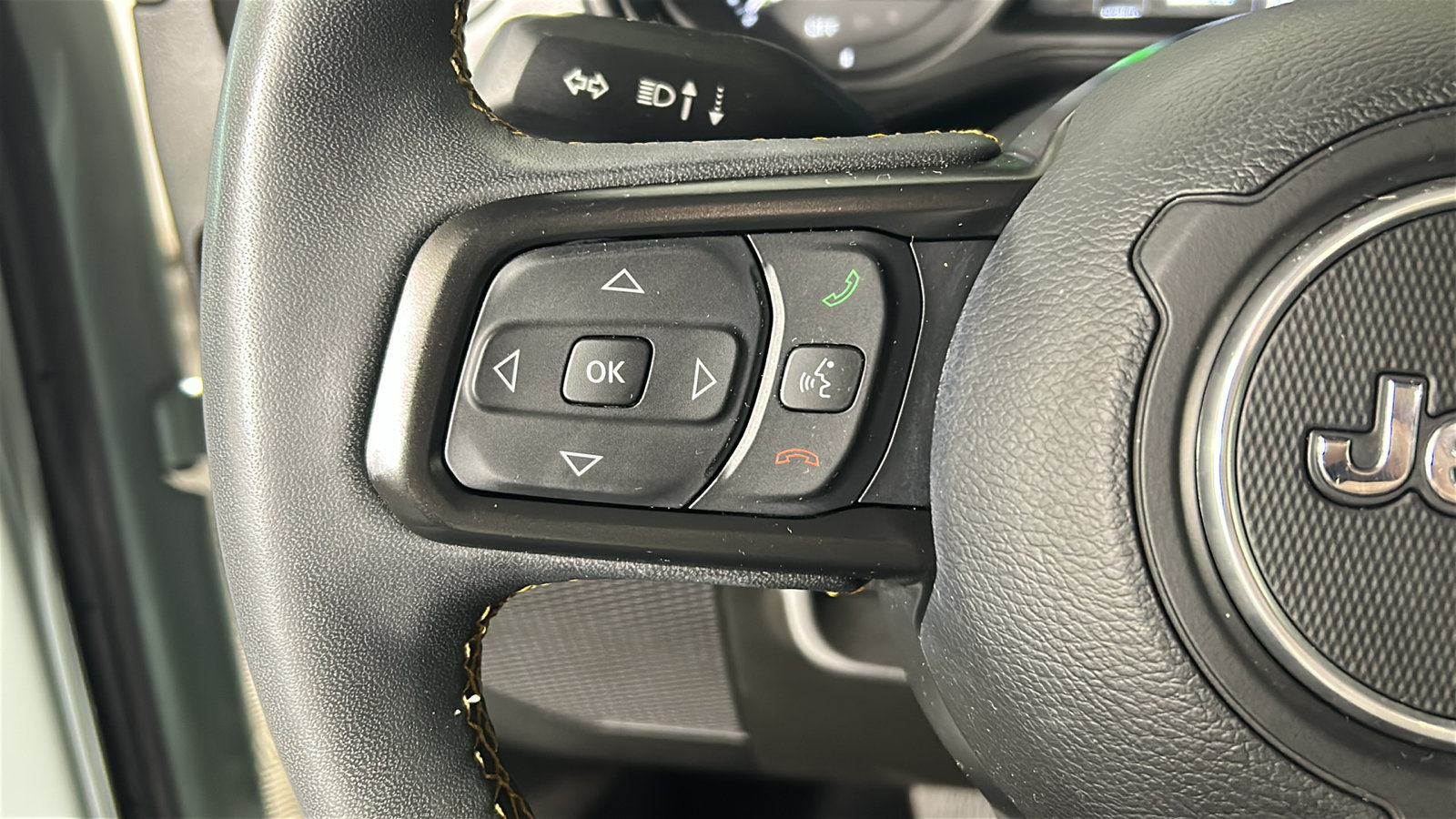 Used 2024 Jeep Wrangler Unlimited AWD/4WD image 21
