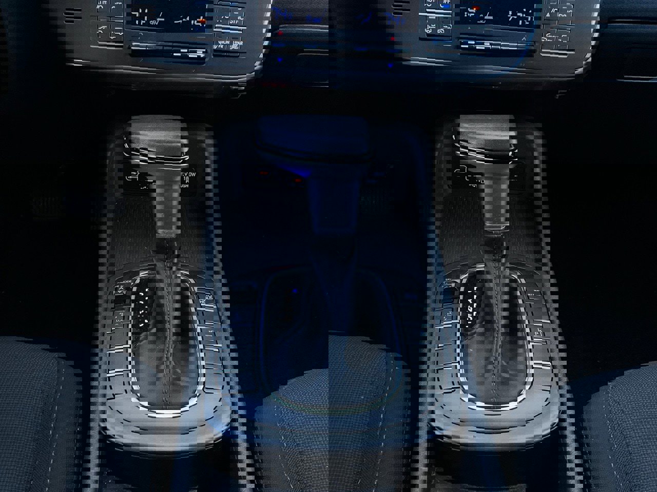 Used 2025 Hyundai Kona SEL image 23