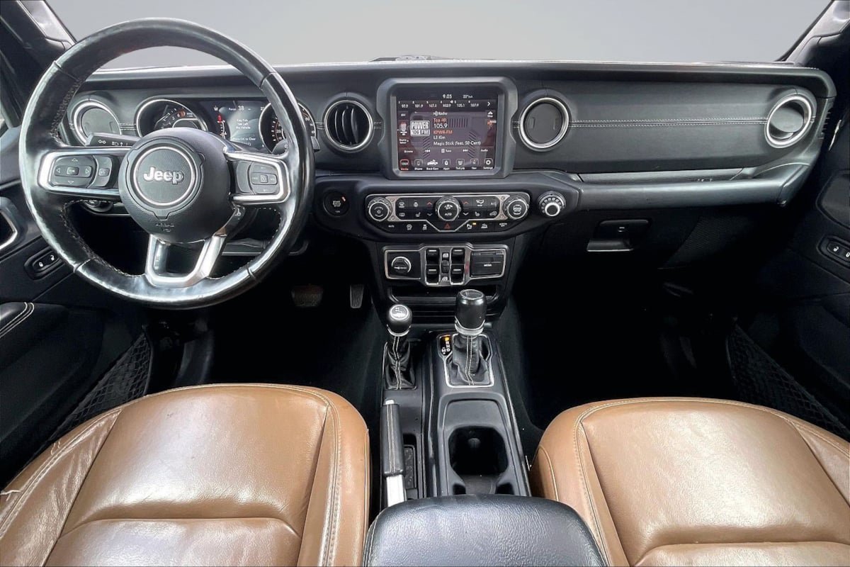 Used 2020 Jeep Gladiator Overland AWD/4WD image 16
