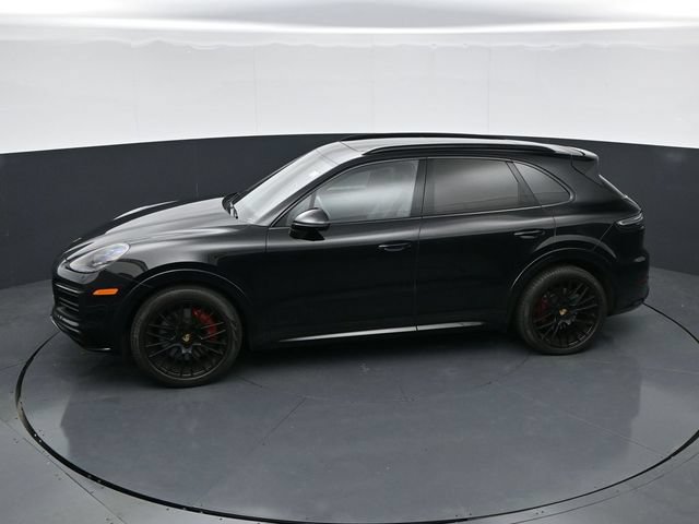Used 2023 Porsche Cayenne GTS AWD/4WD image 31