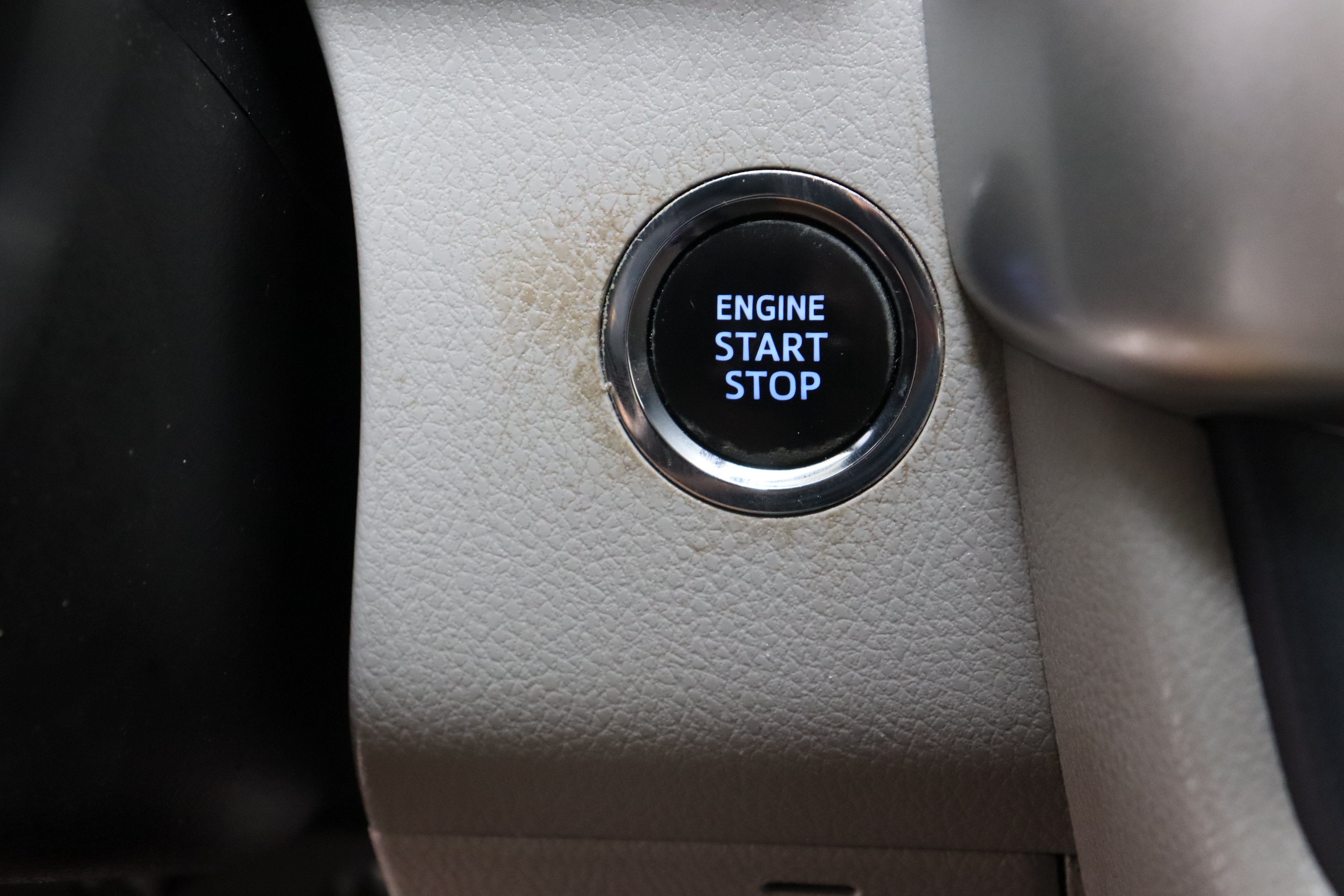 Used 2019 Toyota Highlander XLE FWD image 18
