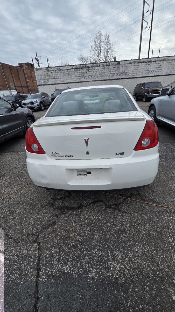 Used 2007 Pontiac G6 Base 4dr Sedan w/ Sport Package image 5