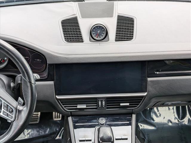 Used 2019 Porsche Cayenne Turbo AWD/4WD image 12