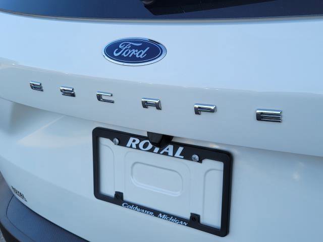 Used 2023 Ford Escape SE image 7