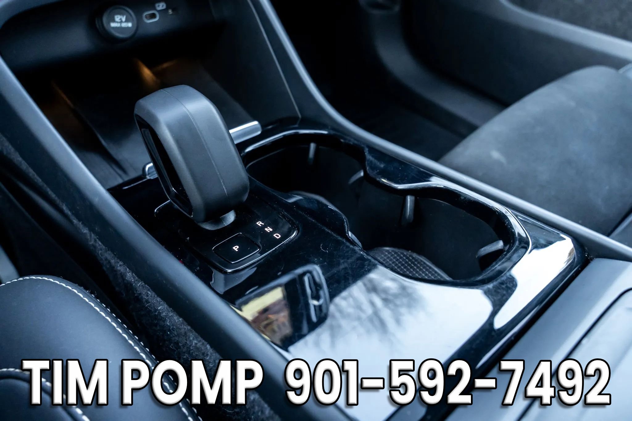 Used 2022 Volvo XC40 P8 Recharge Ultimate image 26