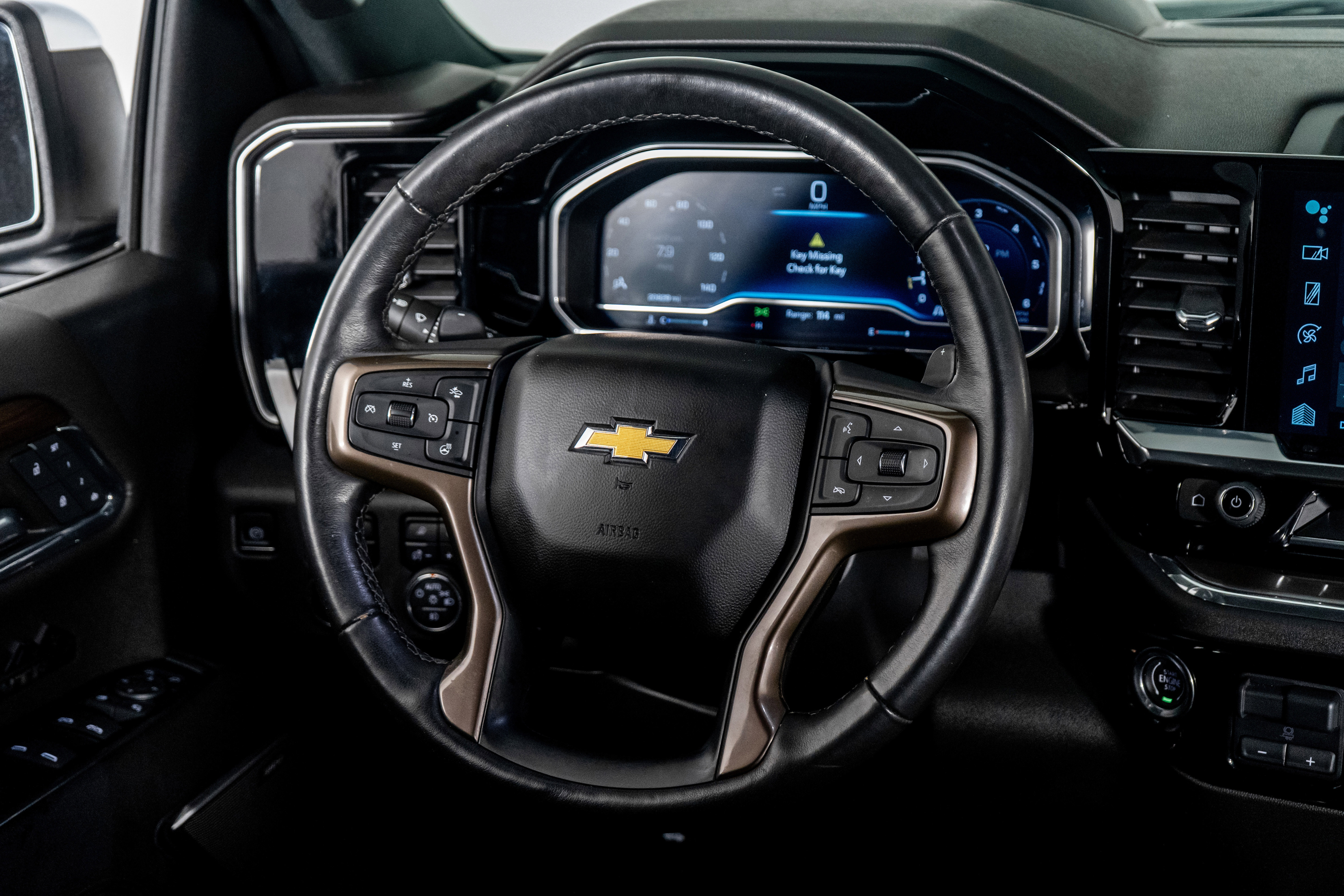 Used 2023 Chevrolet Silverado 1500 High Country w/ Technology Package image 57