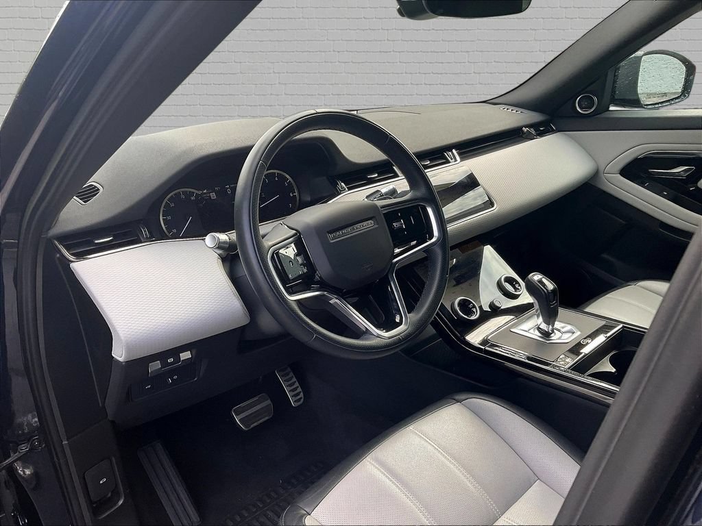 Used 2022 Land Rover Range Rover Evoque R-Dynamic S AWD/4WD image 15