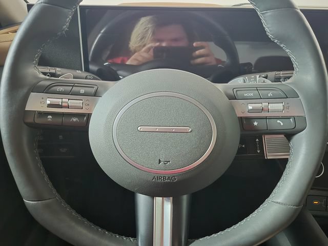 Used 2025 Hyundai Sonata Limited FWD image 18