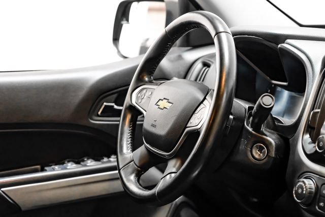 Used 2020 Chevrolet Colorado LT w/ Safety Package RWD image 17