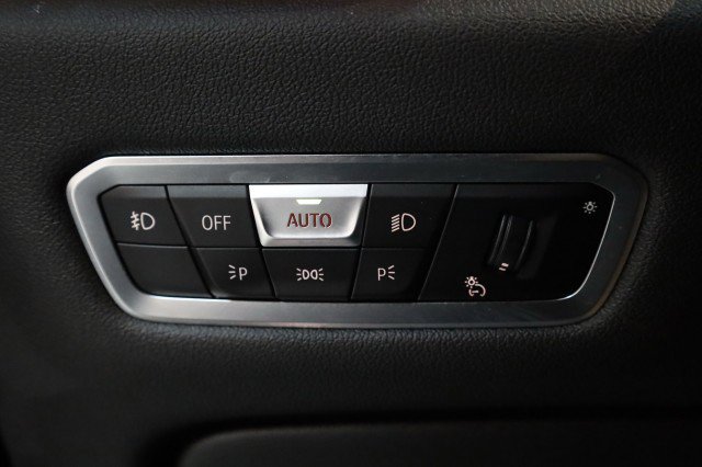 Used 2020 BMW X5 sDrive40i w/ Premium Package image 17