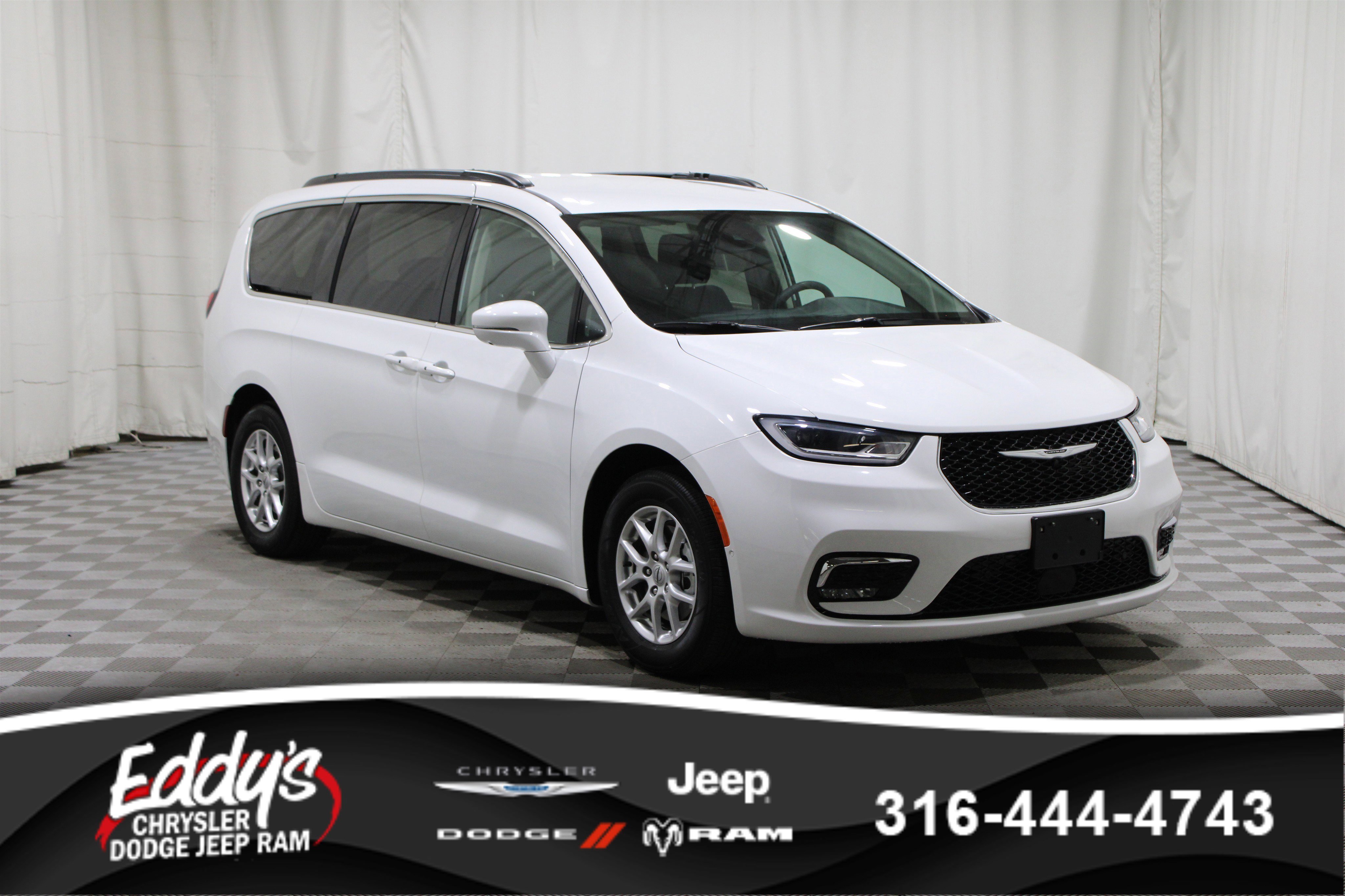 Used 2022 Chrysler Pacifica Touring-L