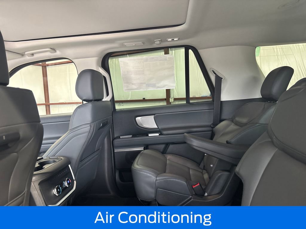 New 2026 Ford Expedition Max Active RWD image 15