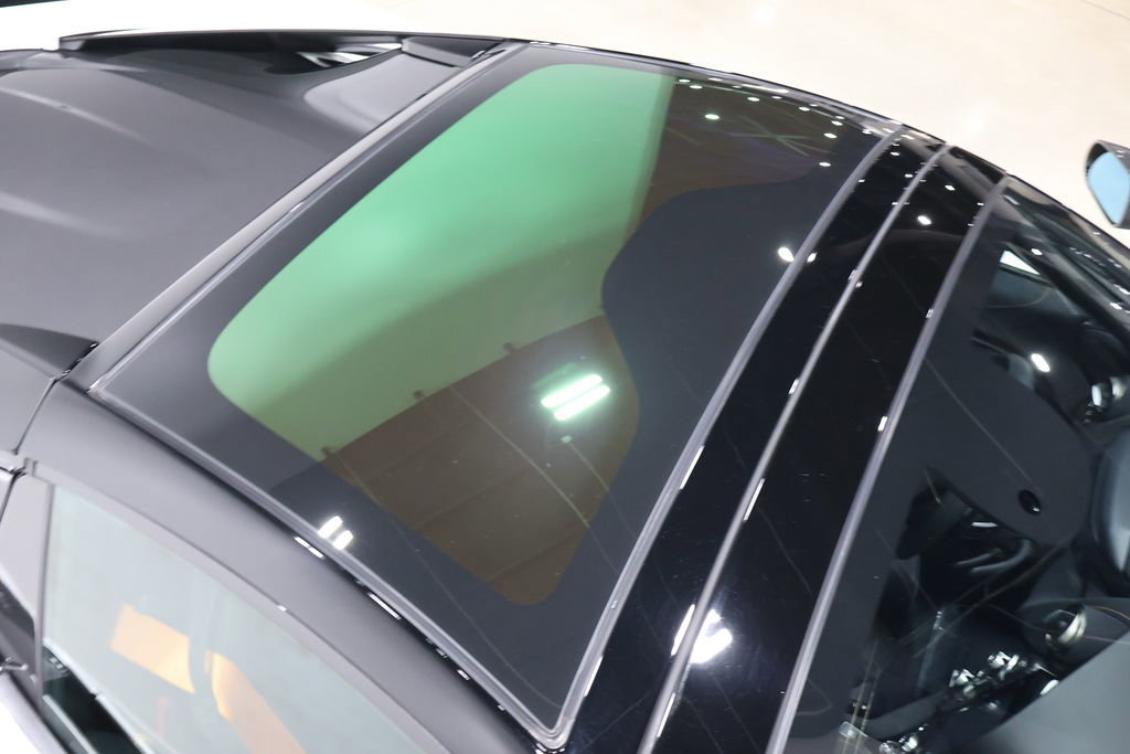 Used 2020 McLaren 720S Spider image 30