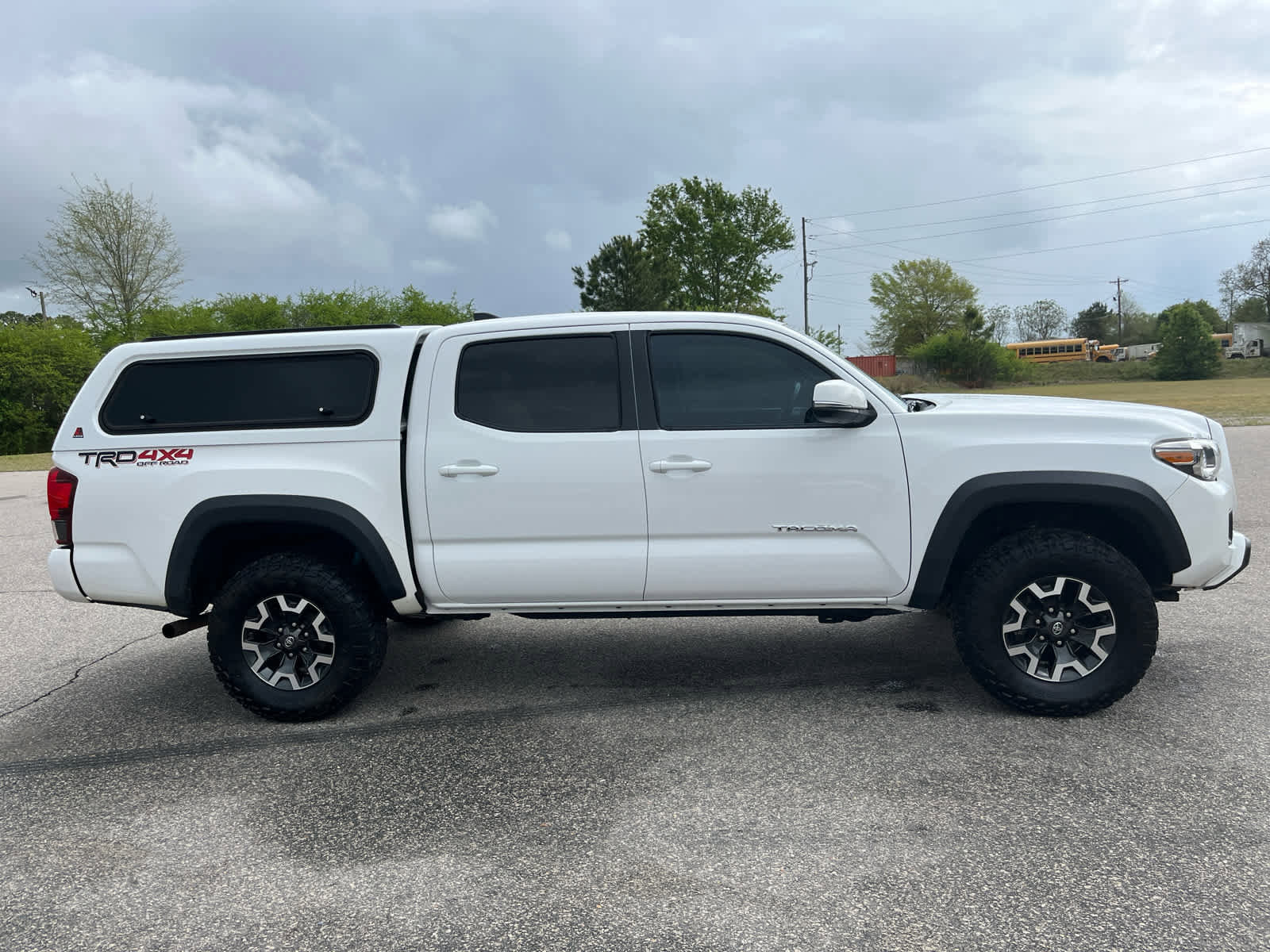 Used 2019 Toyota Tacoma TRD Off-Road image 7