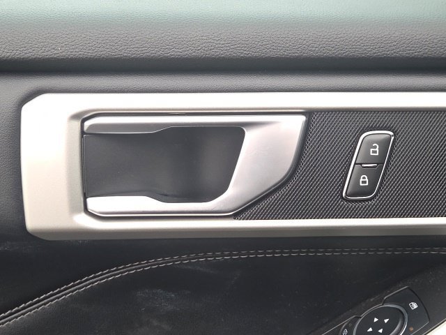 Used 2023 Ford Explorer XLT AWD/4WD image 22