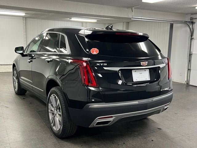 Certified 2025 Cadillac XT5 Premium Luxury FWD image 3