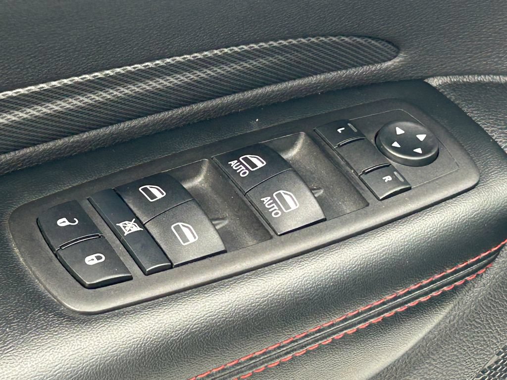 Used 2025 Dodge Durango GT AWD/4WD image 27