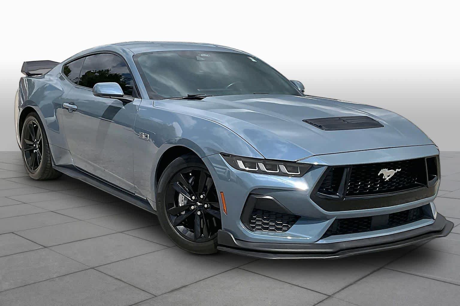 Used 2024 Ford Mustang GT RWD image 3