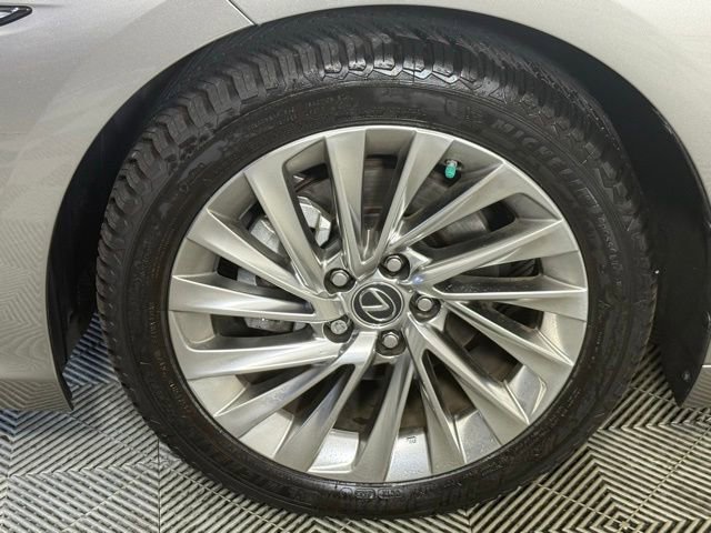 Used 2020 Lexus ES 350 w/ Accessory Package FWD image 14