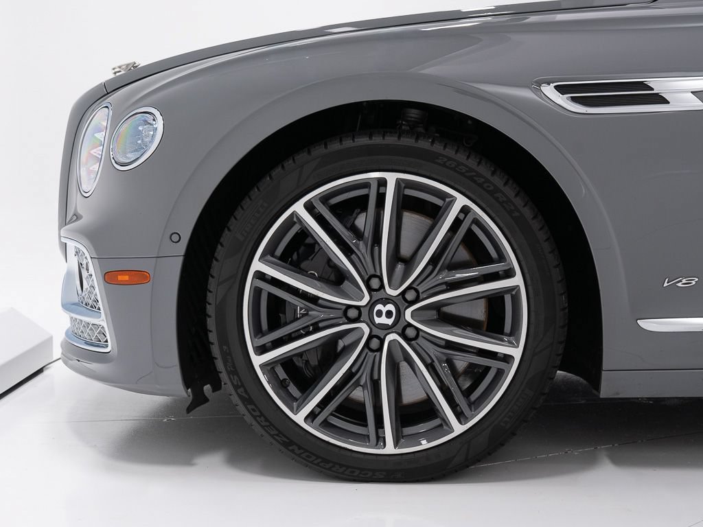 Certified 2022 Bentley Flying Spur V8 AWD/4WD image 43