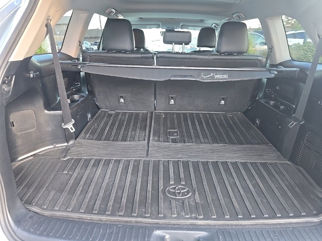 Used 2018 Toyota Highlander Limited image 28