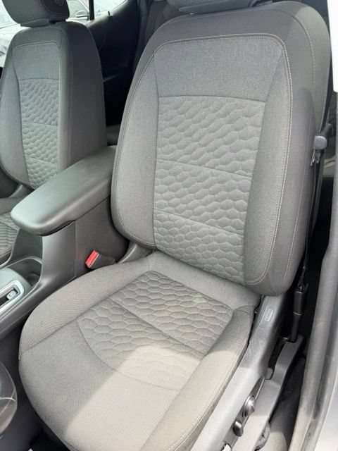 Used 2018 Chevrolet Equinox LT FWD image 14