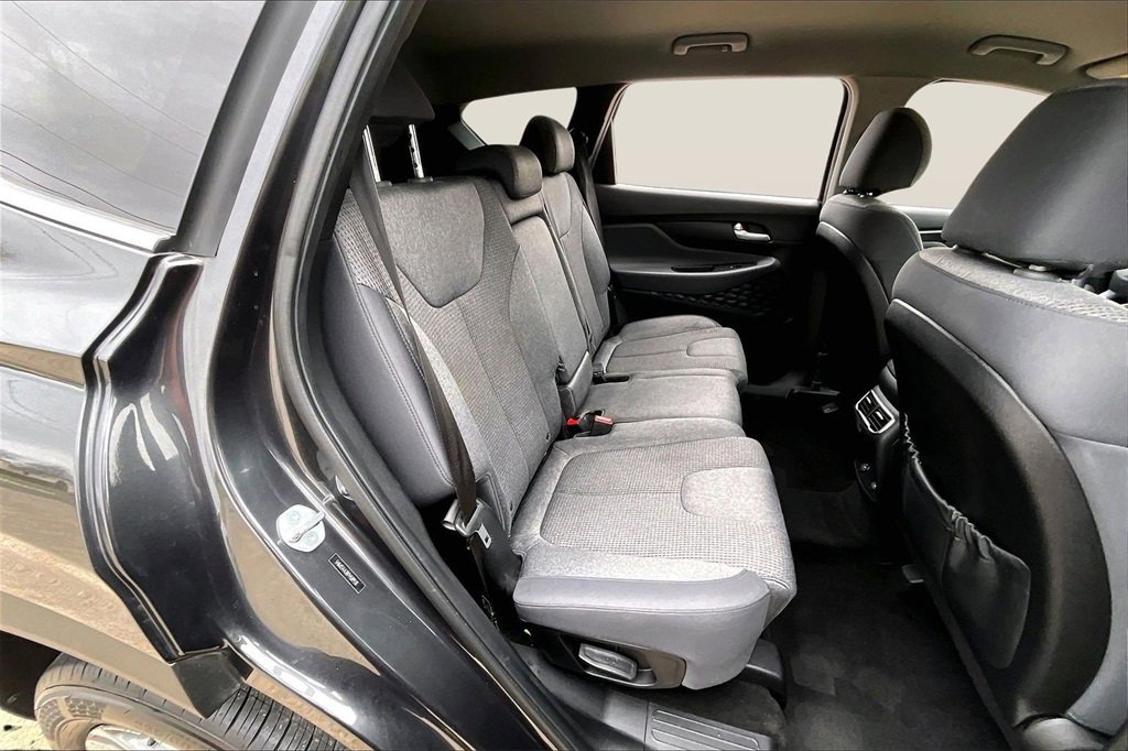 Used 2023 Hyundai Santa Fe SE image 29