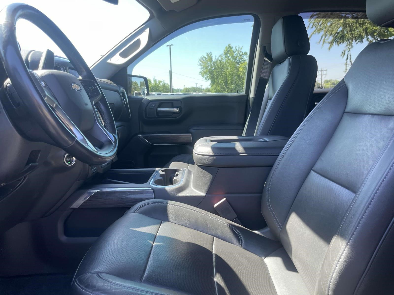 Used 2020 Chevrolet Silverado 1500 LTZ AWD/4WD image 14