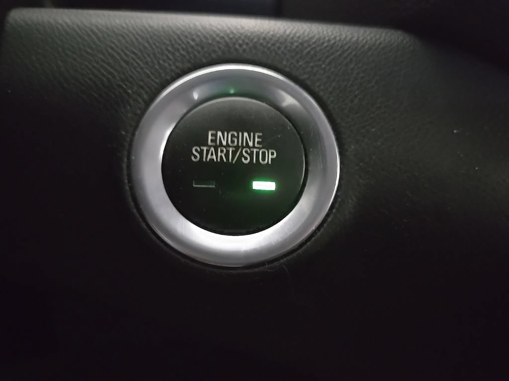 Used 2020 GMC Terrain SLE w/ Driver Convenience Package AWD/4WD image 32