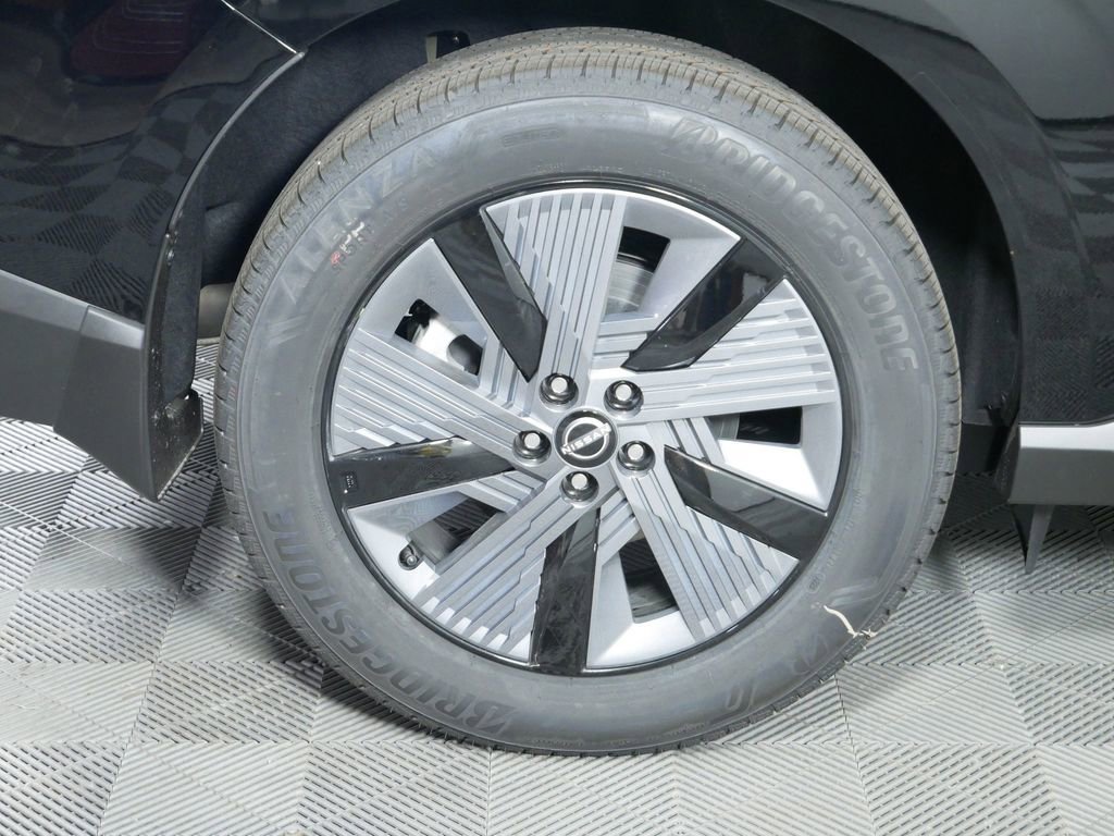 Used 2025 Nissan Murano SL w/ Cargo Package image 11