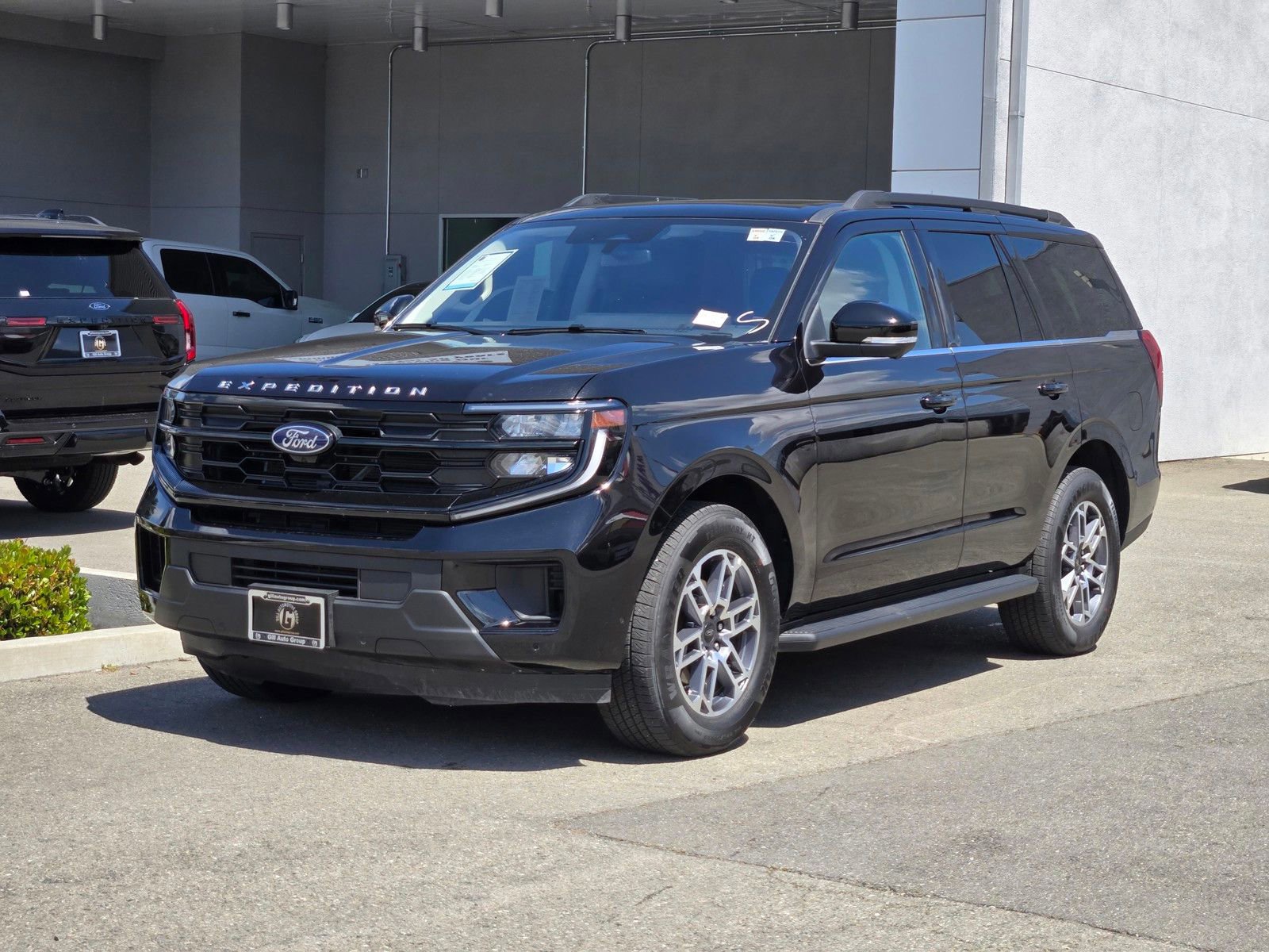 Certified 2025 Ford Expedition Active RWD image 8
