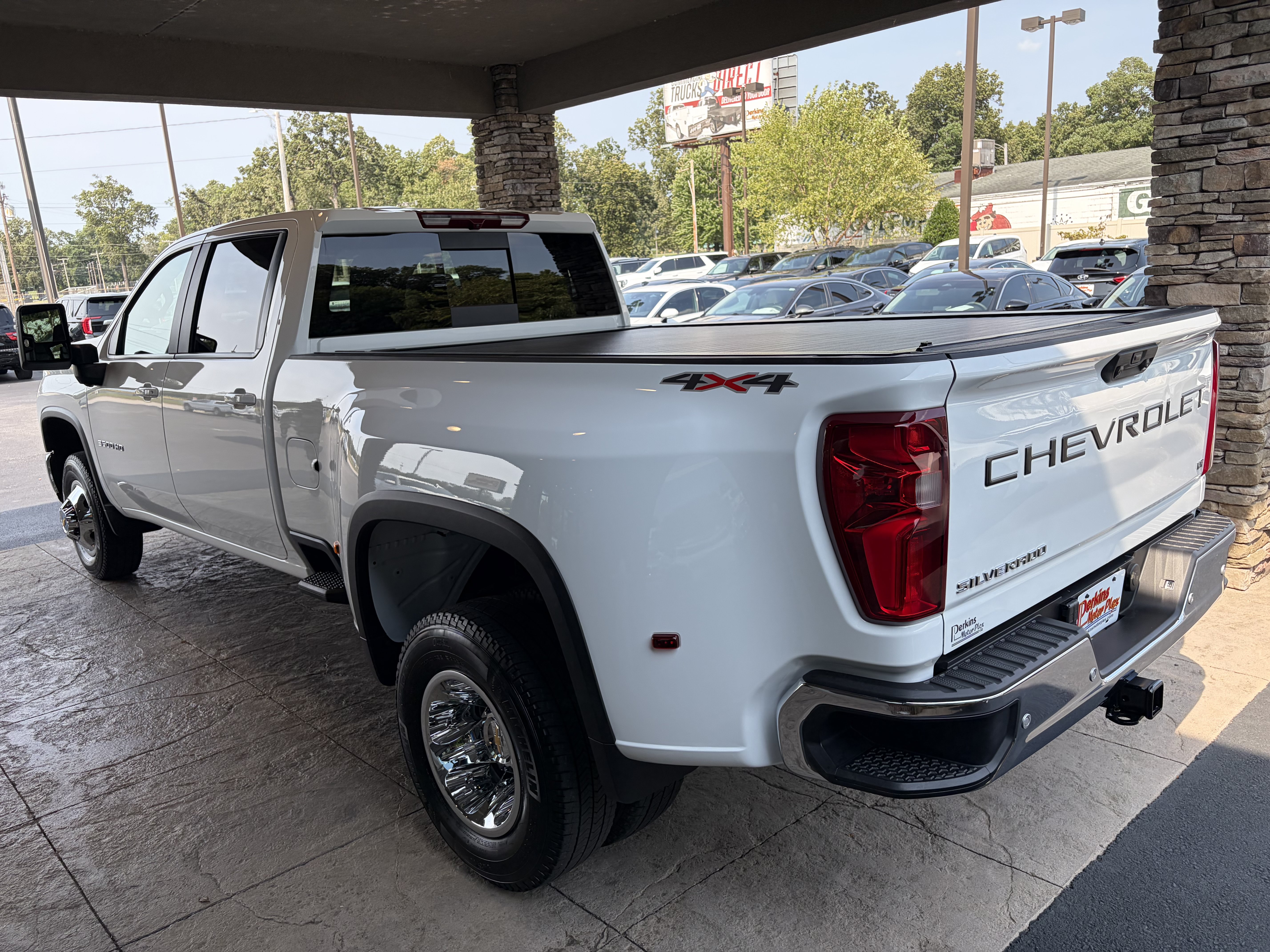 Used 2024 Chevrolet Silverado 3500 LT w/ All Star Edition AWD/4WD image 9