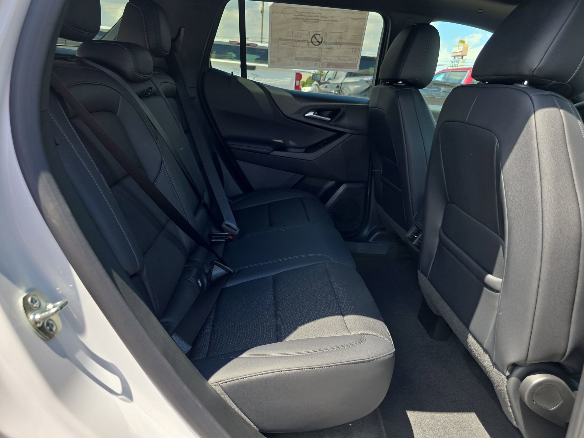 New 2026 Chevrolet Equinox LT w/ Convenience Package II FWD image 14