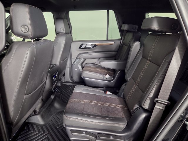 Used 2025 Chevrolet Tahoe High Country RWD image 23