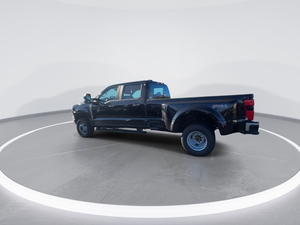 Used 2024 Ford F350 XL w/ 360-Degree Camera Package image 6