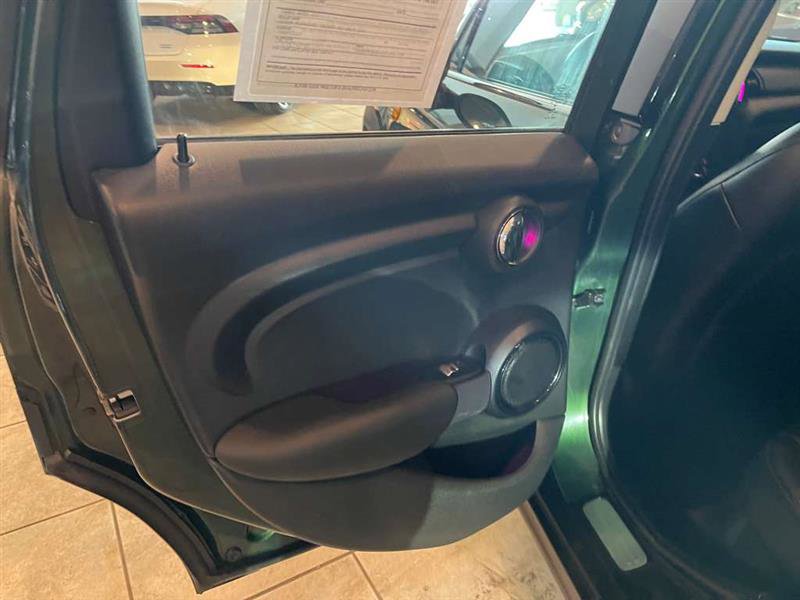 Used 2016 MINI Cooper 4-Door Hardtop image 62
