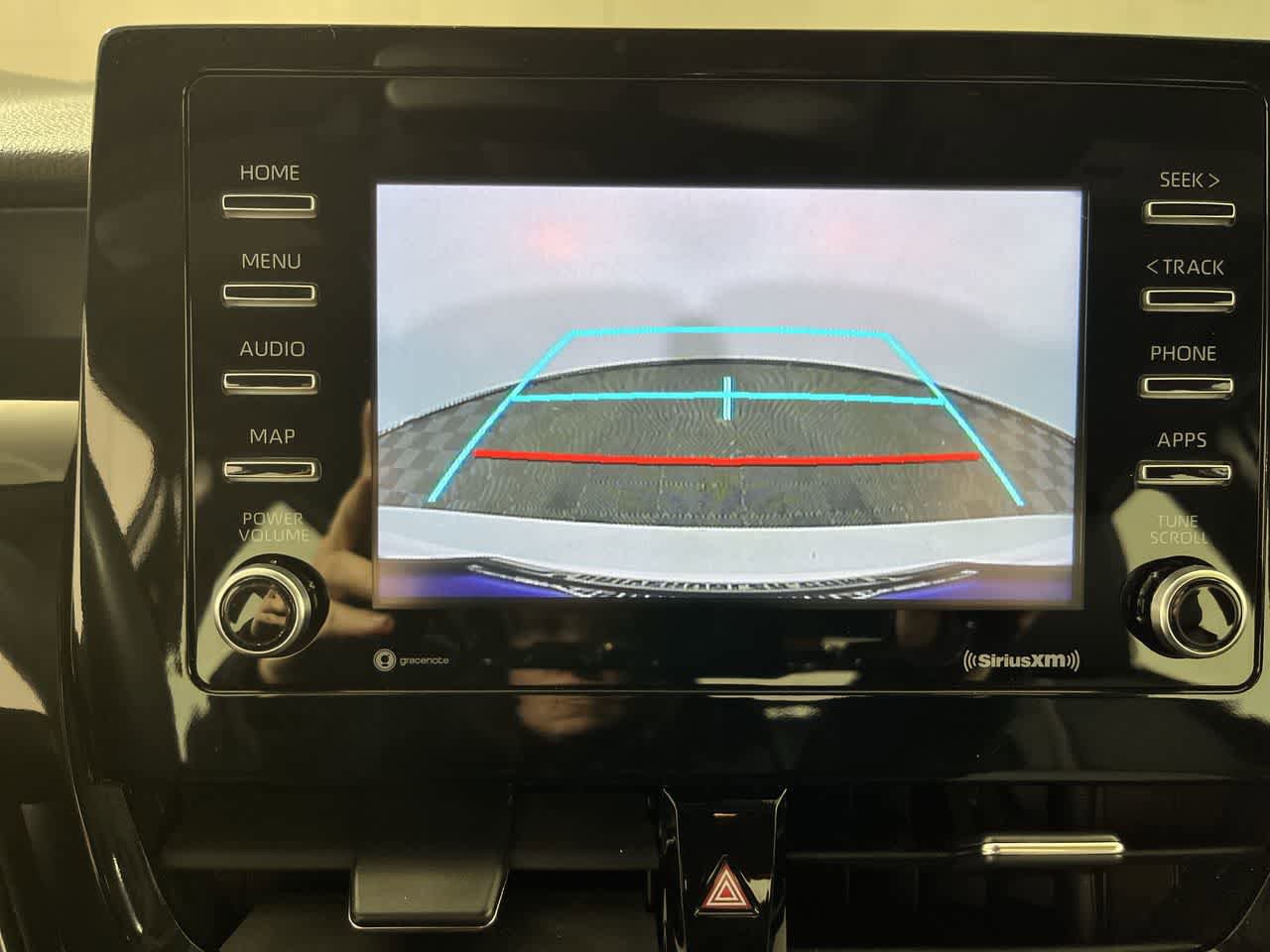 Used 2023 Toyota Camry SE image 19