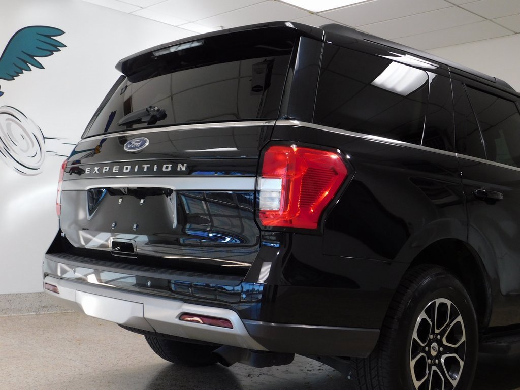 Used 2024 Ford Expedition XLT image 86