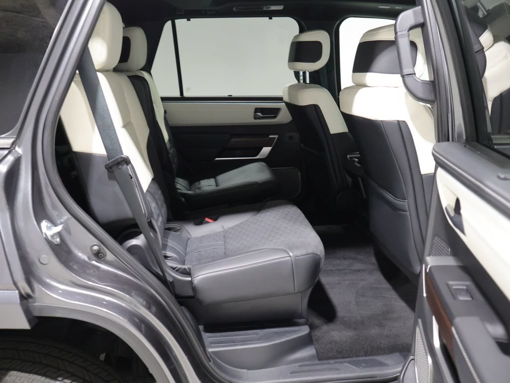 Certified 2025 Toyota Sequoia Capstone AWD/4WD image 20