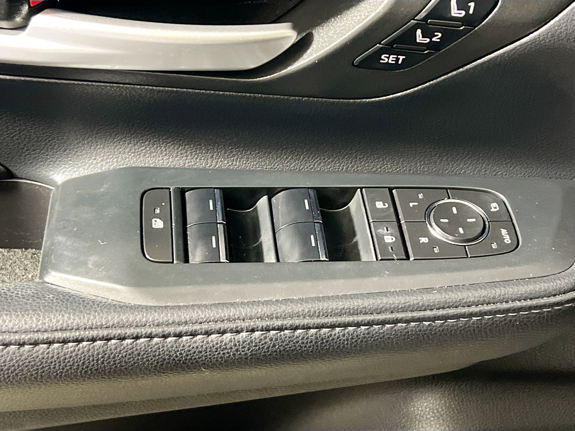 Used 2024 Toyota Grand Highlander Platinum image 16