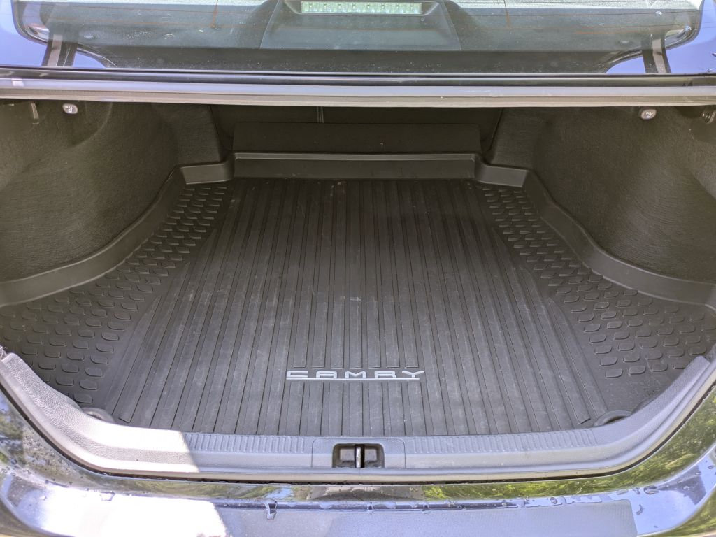 Used 2019 Toyota Camry XSE FWD image 33