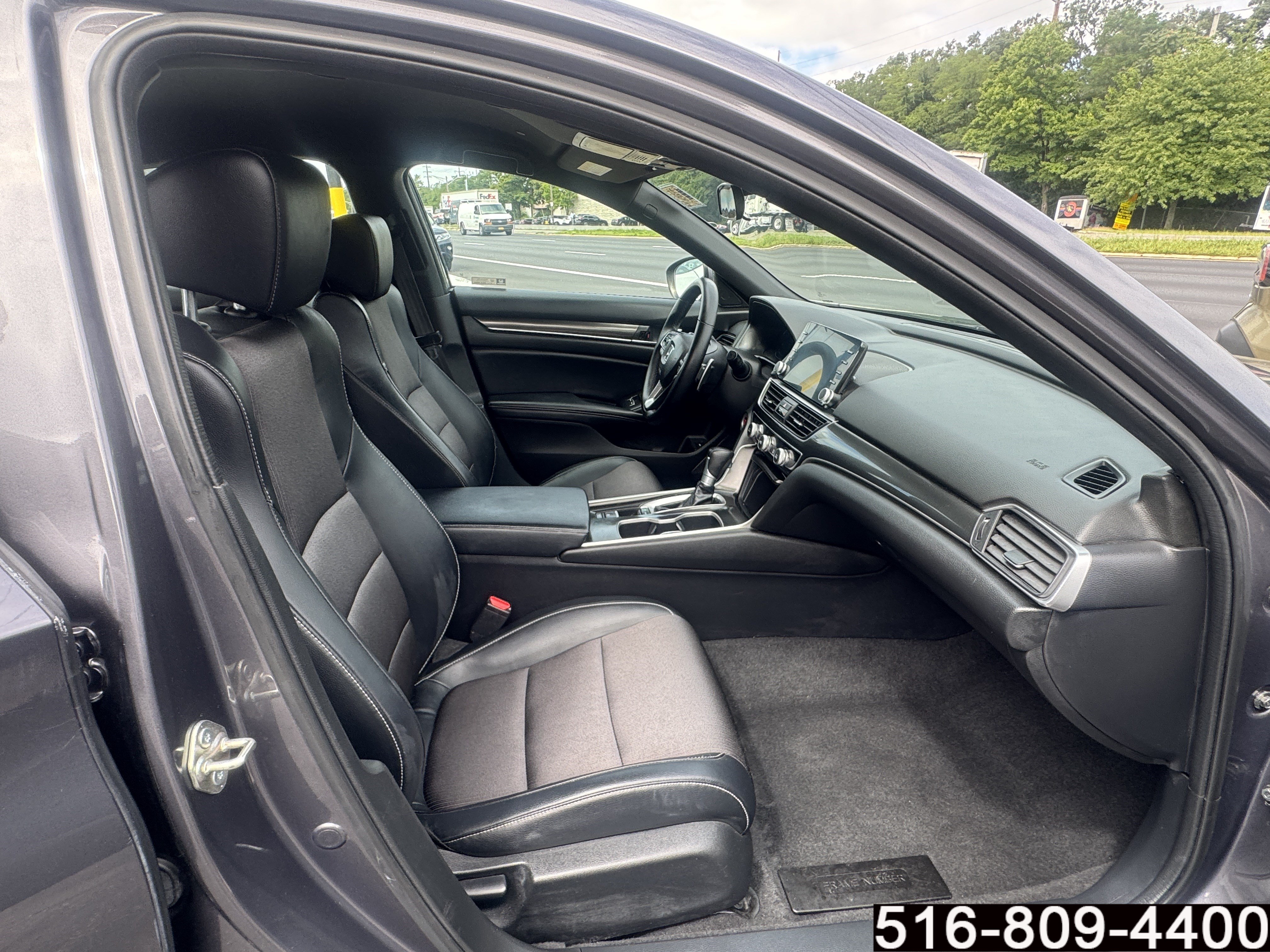 Used 2018 Honda Accord Sport image 28
