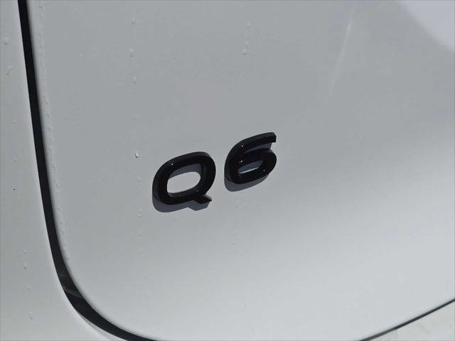 New 2025 Audi Q6 e-tron Premium Plus image 13