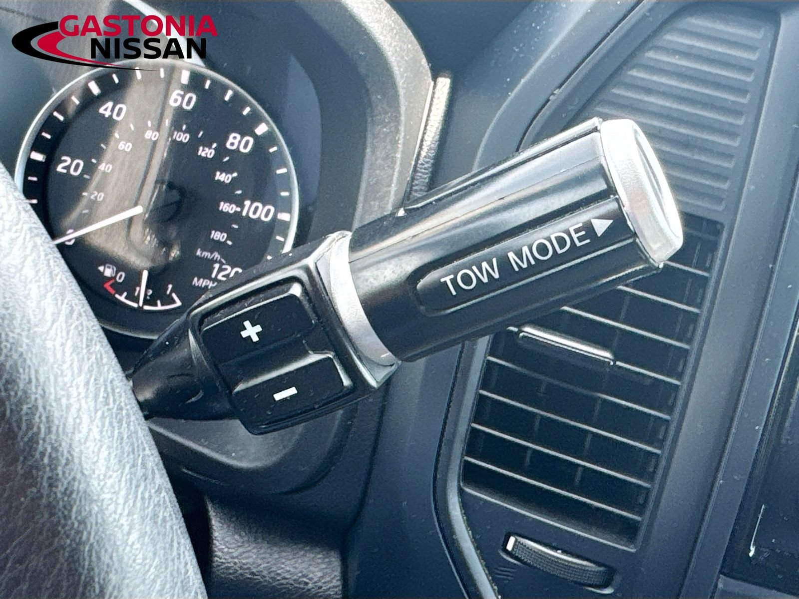 Used 2024 Nissan Titan SV w/ Accessory Utility Package AWD/4WD image 21