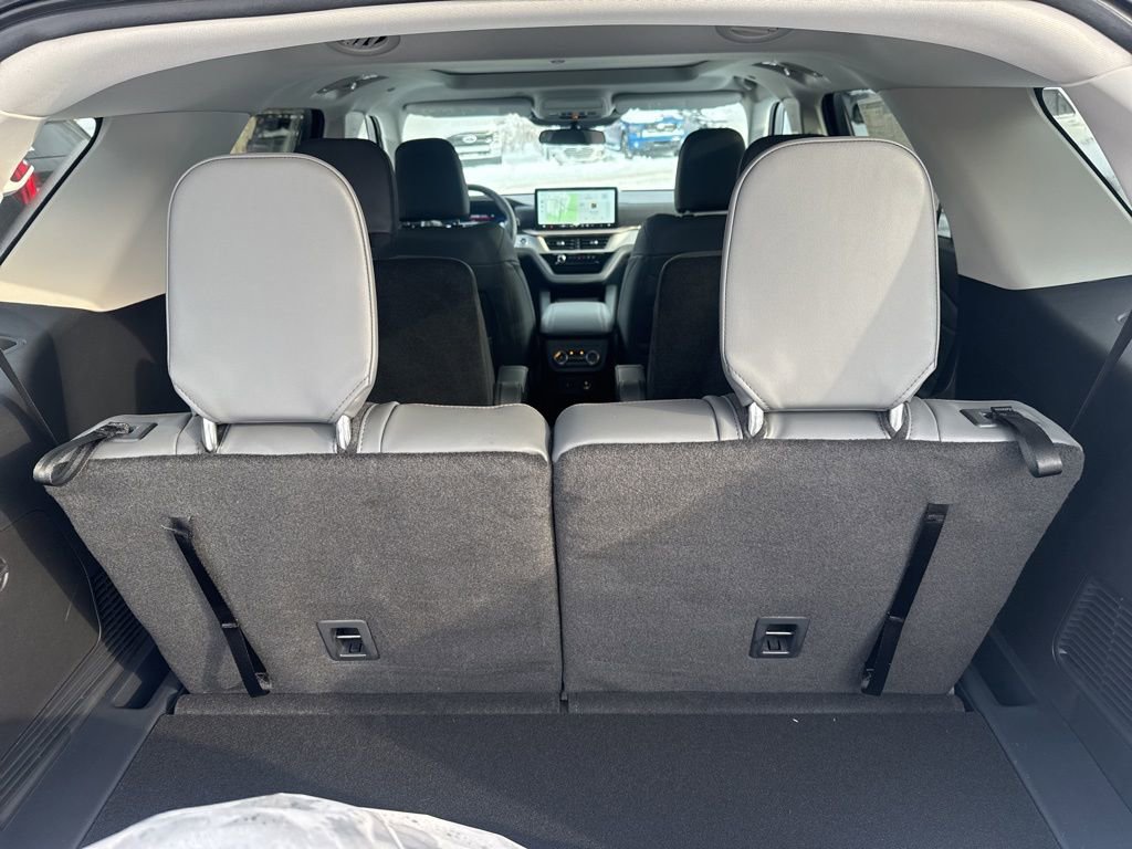 New 2026 Ford Explorer Active w/ Active Comfort Package image 36