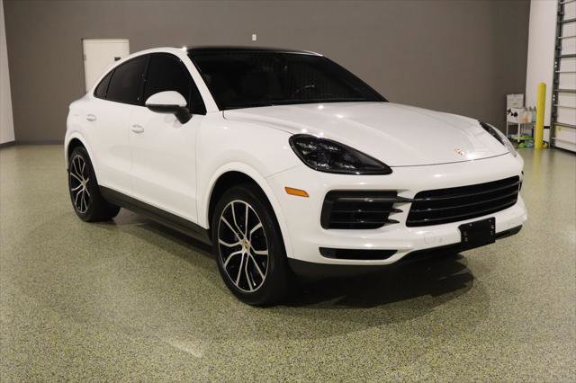 Used 2021 Porsche Cayenne Coupe AWD/4WD image 1