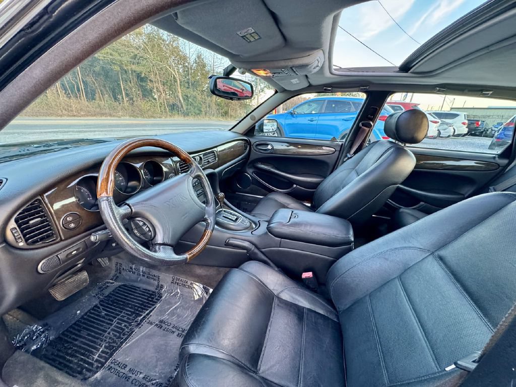 Used 1998 Jaguar XJ8 RWD image 9