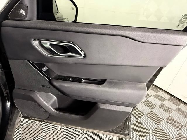 Used 2024 Land Rover Range Rover Velar Dynamic SE AWD/4WD image 33