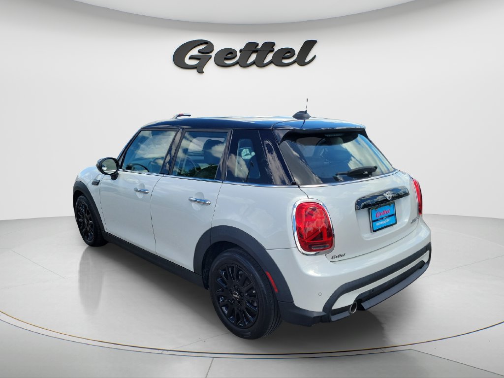 Used 2024 MINI Cooper 4-Door Hardtop FWD image 7