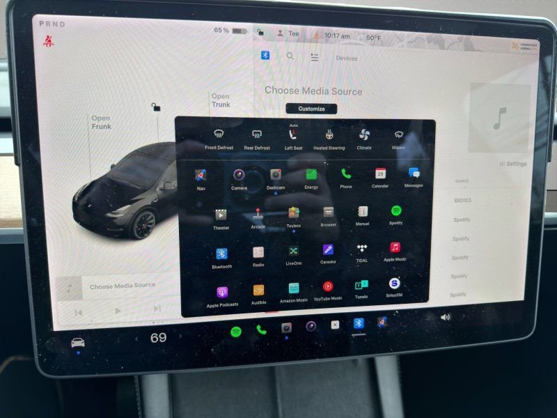 Used 2021 Tesla Model Y Long Range AWD/4WD image 17